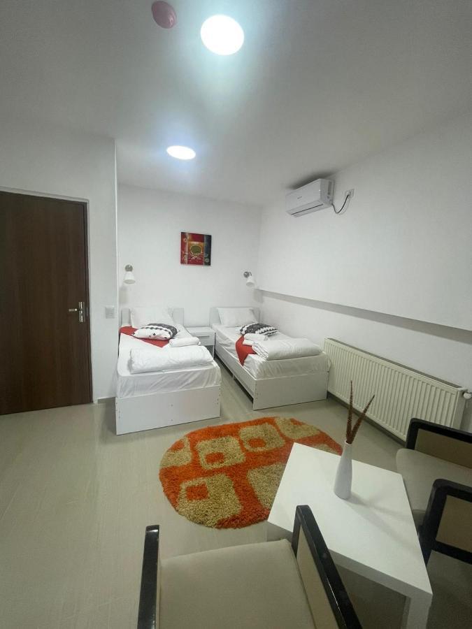Hostel Tripoli Palace 부쿠레슈티 외부 사진