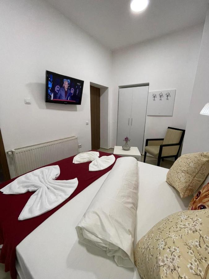 Hostel Tripoli Palace 부쿠레슈티 외부 사진