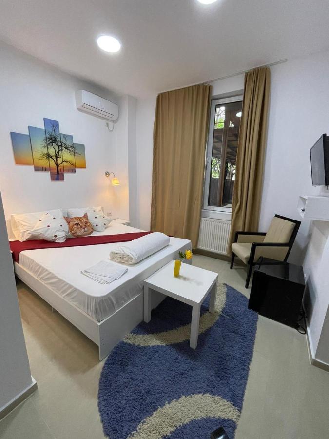 Hostel Tripoli Palace 부쿠레슈티 외부 사진