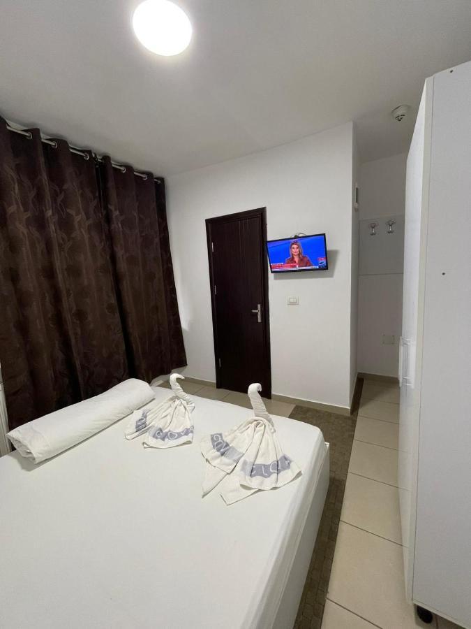 Hostel Tripoli Palace 부쿠레슈티 외부 사진