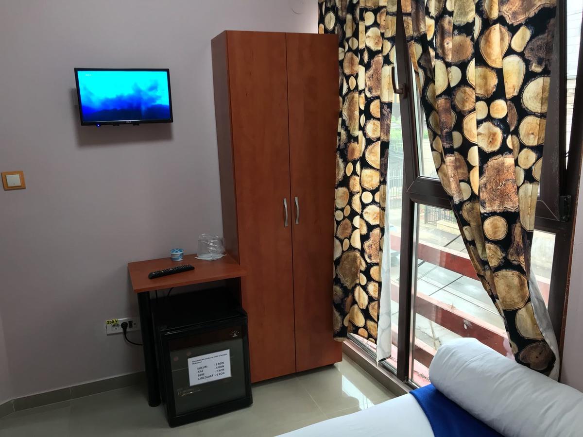Hostel Tripoli Palace 부쿠레슈티 외부 사진