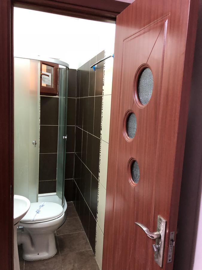 Hostel Tripoli Palace 부쿠레슈티 외부 사진