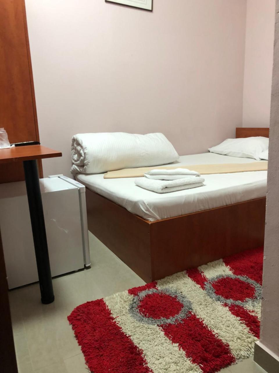 Hostel Tripoli Palace 부쿠레슈티 외부 사진